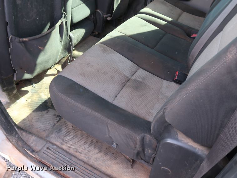 image for item GD9947 2009 Chevrolet Silverado 2500HD LS Crew Cab pickup truck