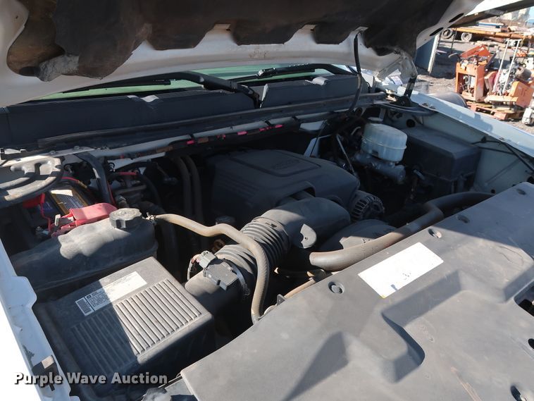 image for item GD9947 2009 Chevrolet Silverado 2500HD LS Crew Cab pickup truck