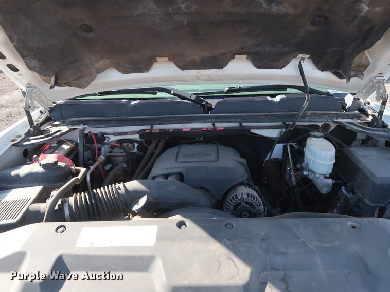 image for item GD9947 2009 Chevrolet Silverado 2500HD LS Crew Cab pickup truck