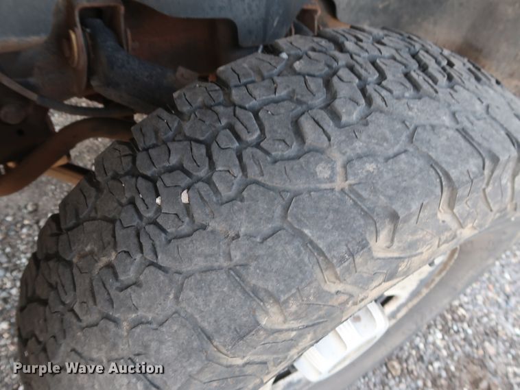 image for item GD9947 2009 Chevrolet Silverado 2500HD LS Crew Cab pickup truck