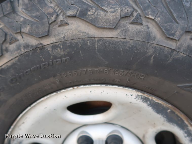 image for item GD9947 2009 Chevrolet Silverado 2500HD LS Crew Cab pickup truck