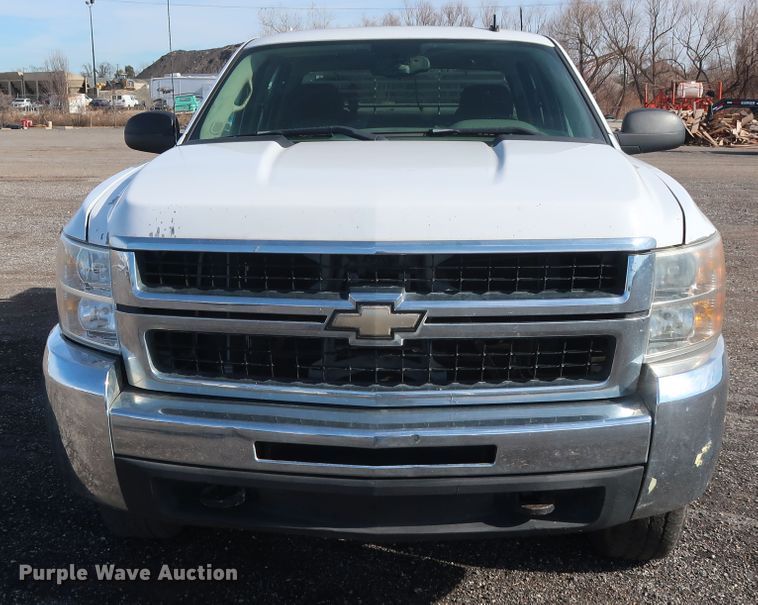 image for item GD9950 2008 Chevrolet Silverado 2500HD LT Crew Cab pickup truck