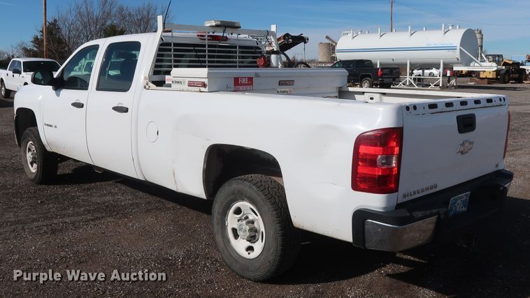 image for item GD9950 2008 Chevrolet Silverado 2500HD LT Crew Cab pickup truck