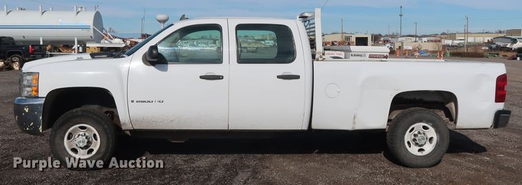 image for item GD9950 2008 Chevrolet Silverado 2500HD LT Crew Cab pickup truck