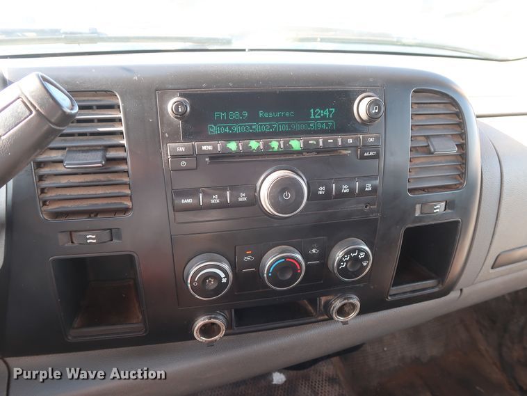 image for item GD9950 2008 Chevrolet Silverado 2500HD LT Crew Cab pickup truck