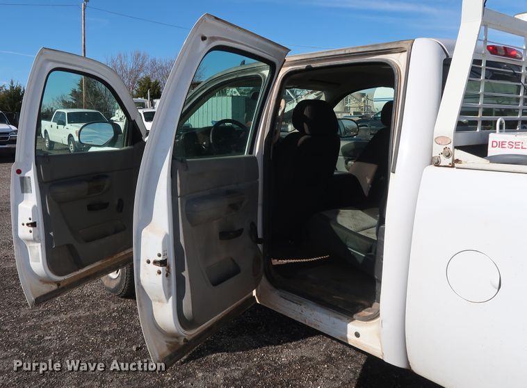 image for item GD9950 2008 Chevrolet Silverado 2500HD LT Crew Cab pickup truck