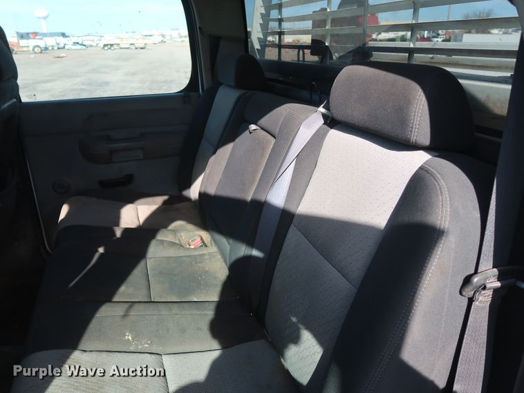 image for item GD9950 2008 Chevrolet Silverado 2500HD LT Crew Cab pickup truck