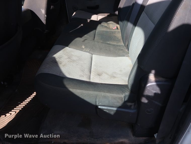 image for item GD9950 2008 Chevrolet Silverado 2500HD LT Crew Cab pickup truck