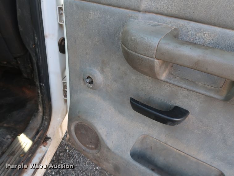 image for item GD9950 2008 Chevrolet Silverado 2500HD LT Crew Cab pickup truck