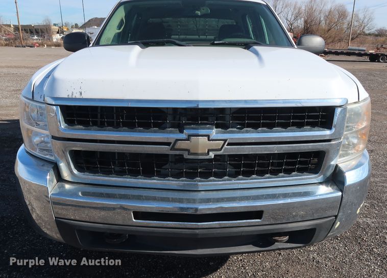 image for item GD9950 2008 Chevrolet Silverado 2500HD LT Crew Cab pickup truck