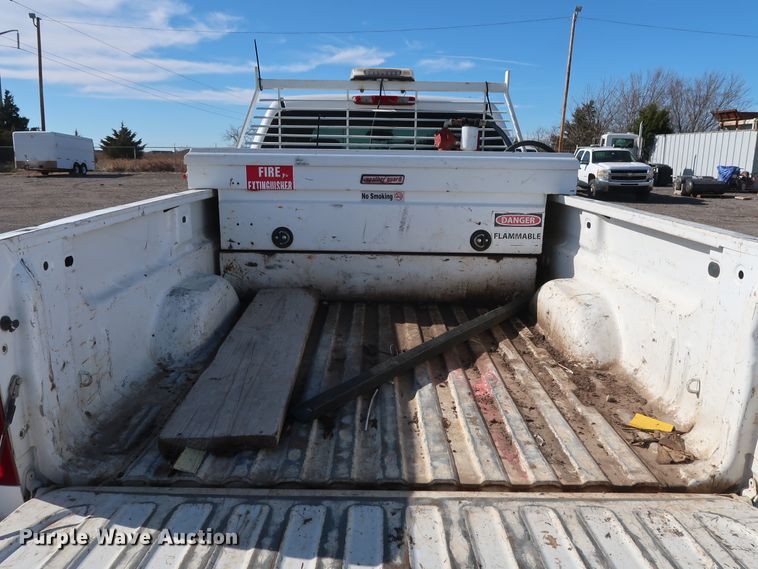 image for item GD9950 2008 Chevrolet Silverado 2500HD LT Crew Cab pickup truck