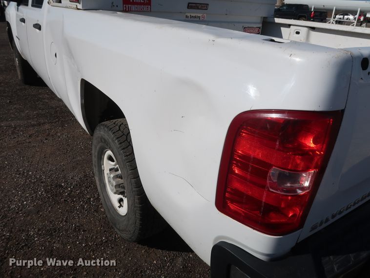 image for item GD9950 2008 Chevrolet Silverado 2500HD LT Crew Cab pickup truck