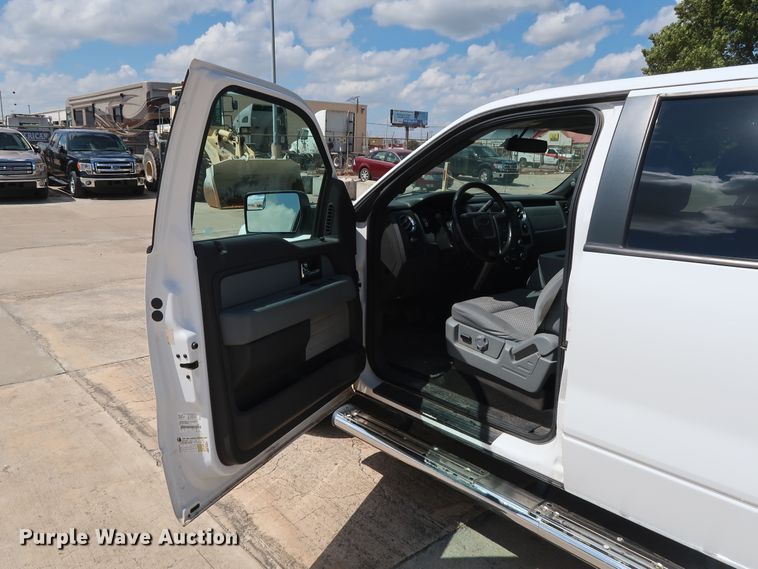 image for item GE9003 2013 Ford F150 XLT SuperCrew pickup truck