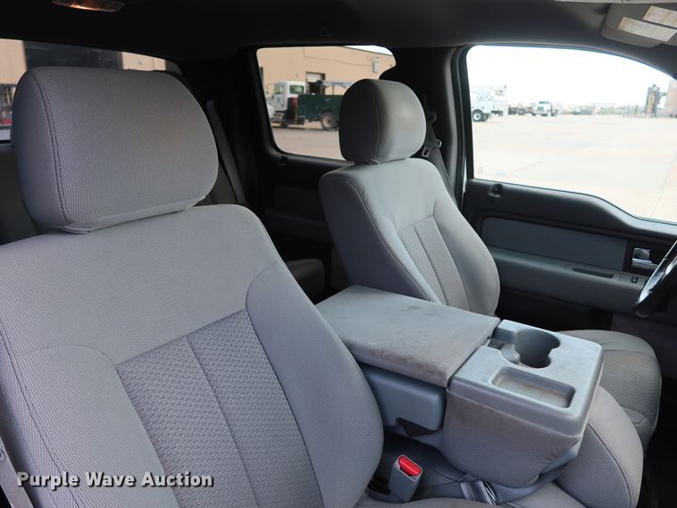 image for item GE9003 2013 Ford F150 XLT SuperCrew pickup truck