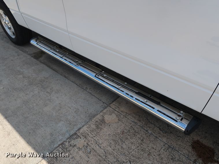 image for item GE9003 2013 Ford F150 XLT SuperCrew pickup truck