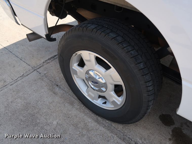 image for item GE9003 2013 Ford F150 XLT SuperCrew pickup truck