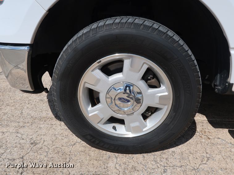 image for item GE9003 2013 Ford F150 XLT SuperCrew pickup truck