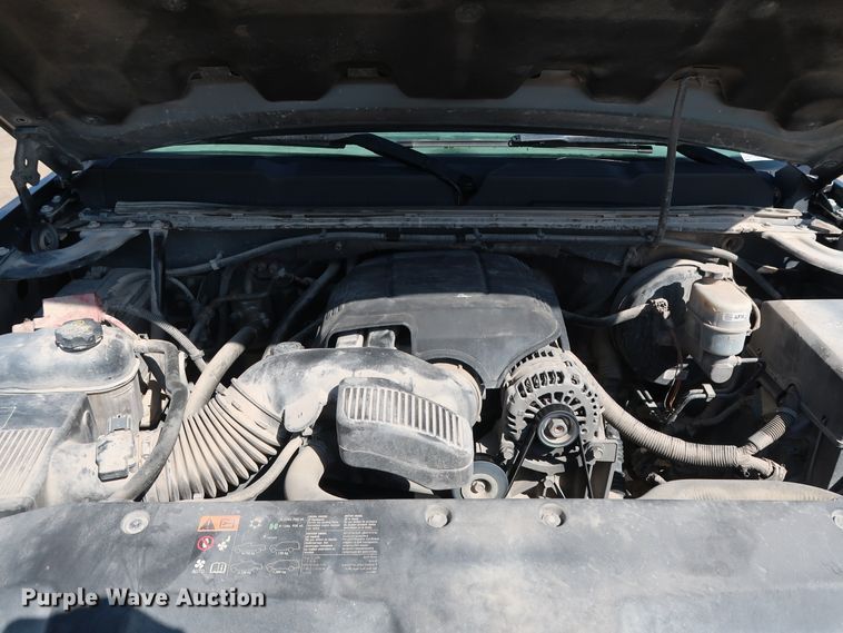 image for item GE9009 2011 Chevrolet Silverado 1500 Crew Cab pickup truck