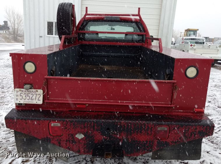 image for item GE9556 2007 Dodge Ram 3500 SLT Quad Cab utility bed pickup truck