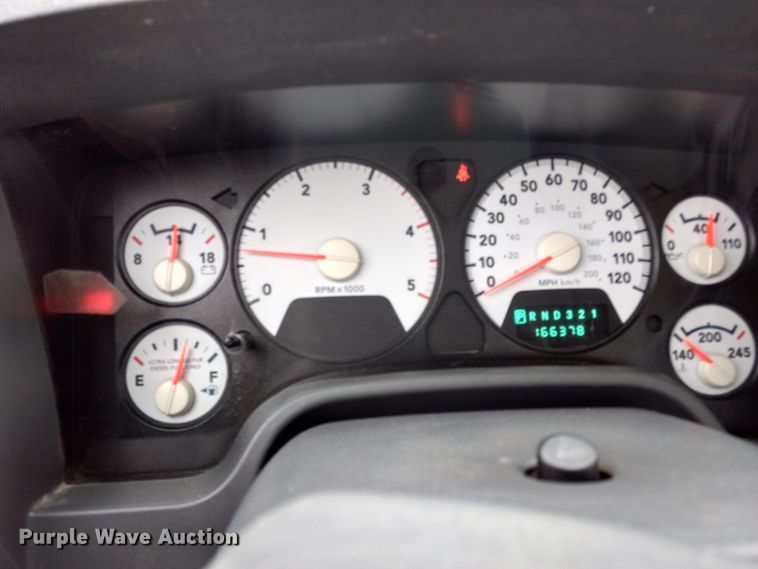 image for item GE9556 2007 Dodge Ram 3500 SLT Quad Cab utility bed pickup truck