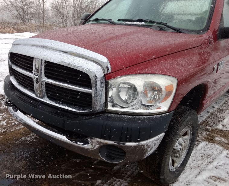 image for item GE9556 2007 Dodge Ram 3500 SLT Quad Cab utility bed pickup truck