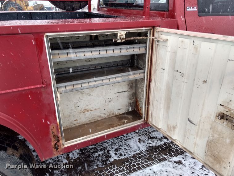 image for item GE9556 2007 Dodge Ram 3500 SLT Quad Cab utility bed pickup truck