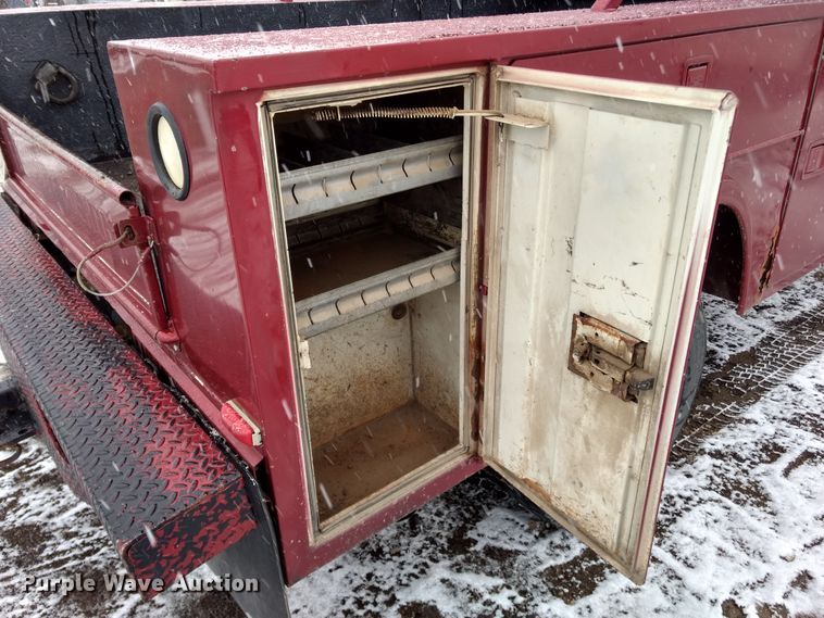 image for item GE9556 2007 Dodge Ram 3500 SLT Quad Cab utility bed pickup truck