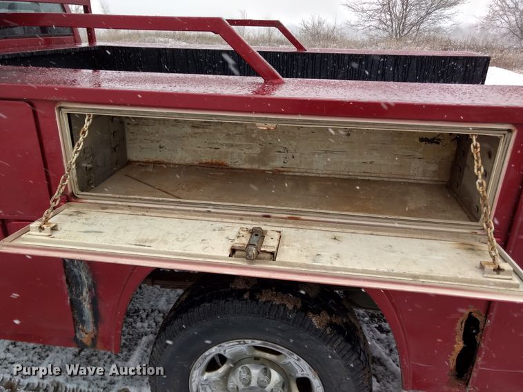 image for item GE9556 2007 Dodge Ram 3500 SLT Quad Cab utility bed pickup truck