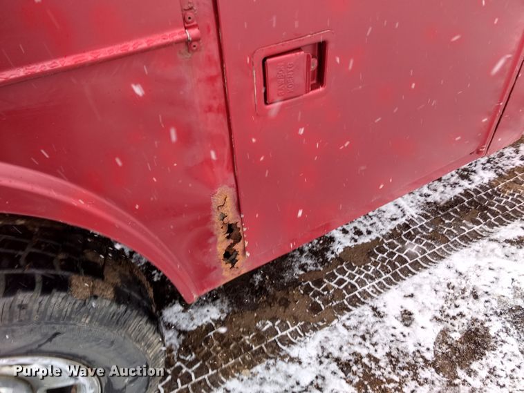 image for item GE9556 2007 Dodge Ram 3500 SLT Quad Cab utility bed pickup truck