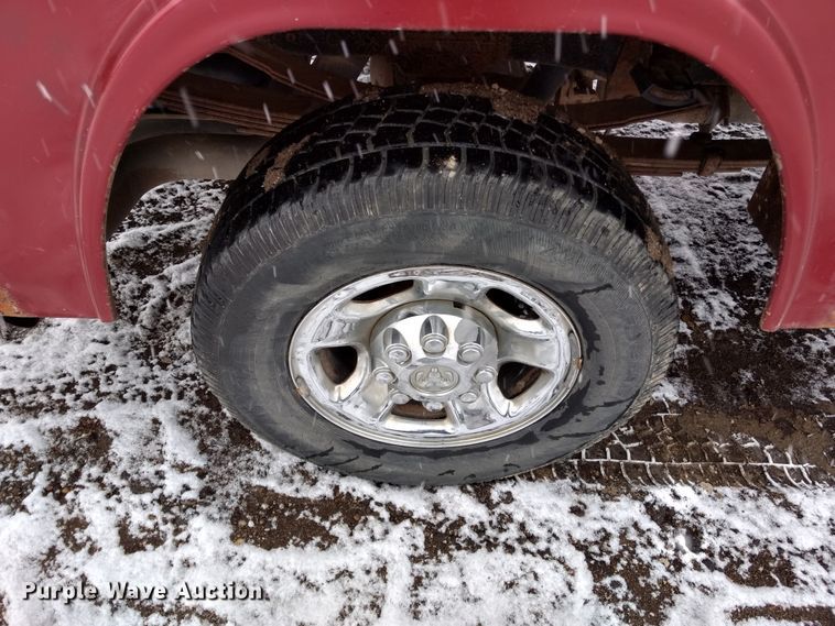 image for item GE9556 2007 Dodge Ram 3500 SLT Quad Cab utility bed pickup truck