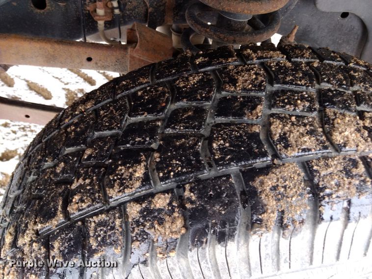 image for item GE9556 2007 Dodge Ram 3500 SLT Quad Cab utility bed pickup truck