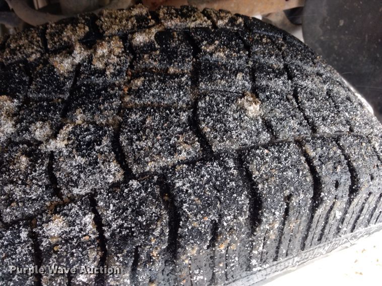 image for item GE9556 2007 Dodge Ram 3500 SLT Quad Cab utility bed pickup truck