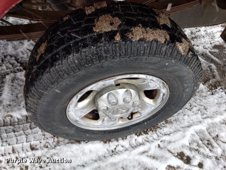 image for item GE9556 2007 Dodge Ram 3500 SLT Quad Cab utility bed pickup truck