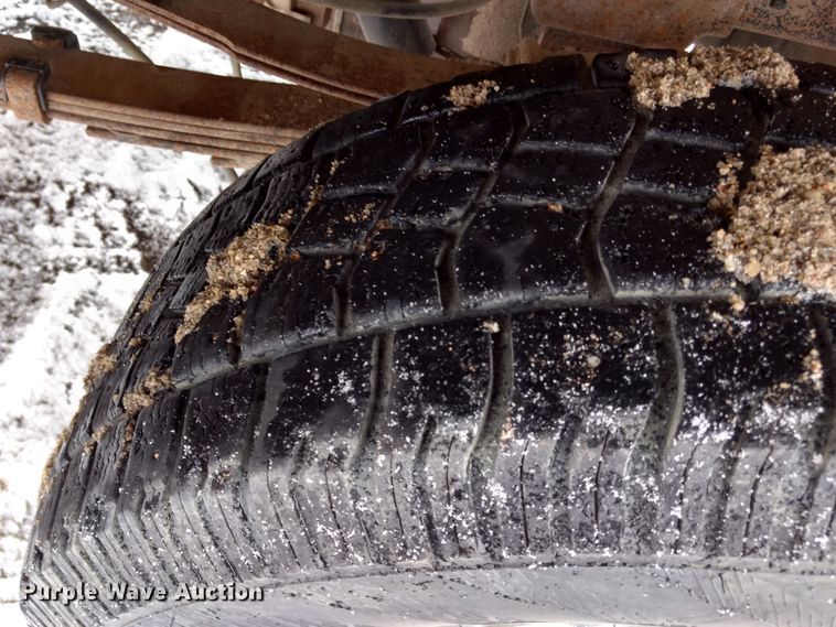 image for item GE9556 2007 Dodge Ram 3500 SLT Quad Cab utility bed pickup truck