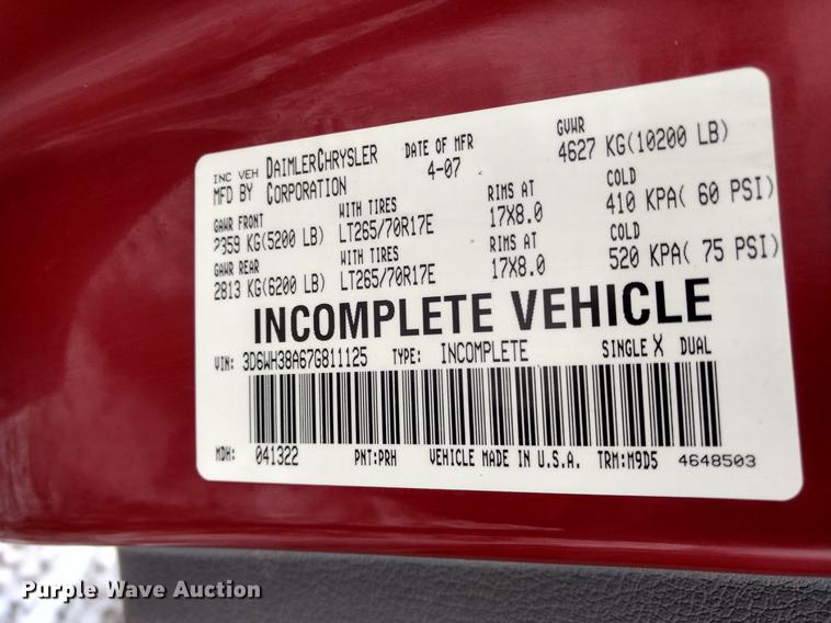 image for item GE9556 2007 Dodge Ram 3500 SLT Quad Cab utility bed pickup truck