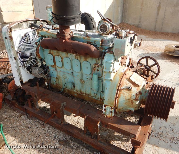 image for item GE9582 Detroit Diesel 671 7.0L six cylinder diesel engine