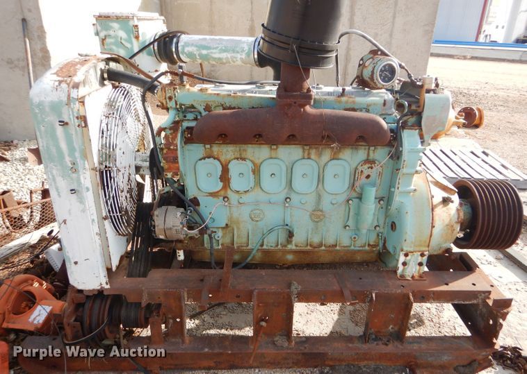 image for item GE9582 Detroit Diesel 671 7.0L six cylinder diesel engine