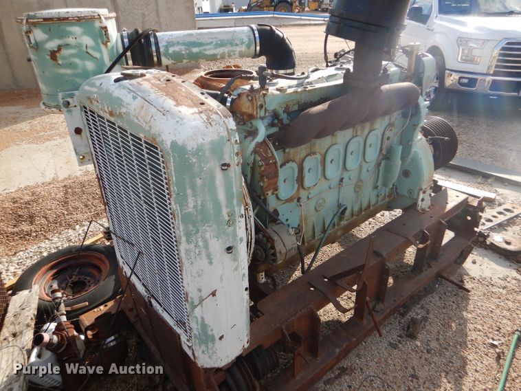 image for item GE9582 Detroit Diesel 671 7.0L six cylinder diesel engine