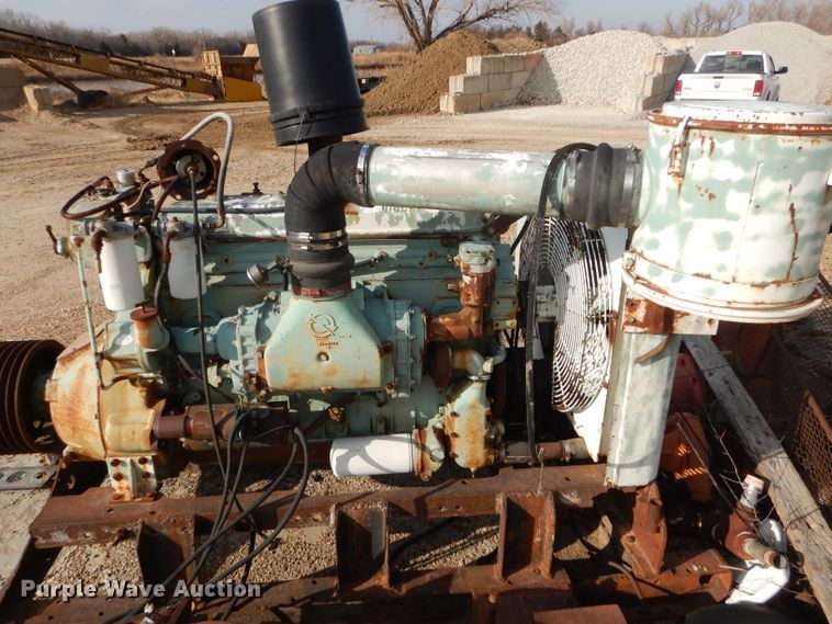 image for item GE9582 Detroit Diesel 671 7.0L six cylinder diesel engine