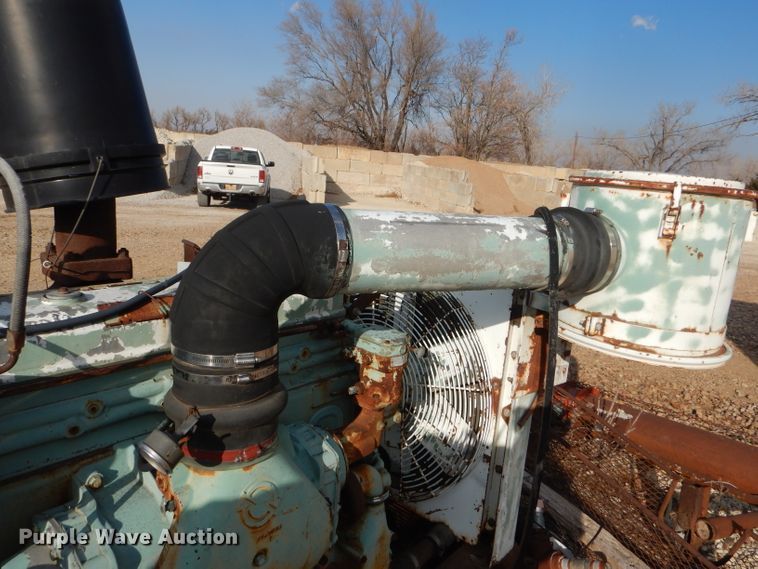 image for item GE9582 Detroit Diesel 671 7.0L six cylinder diesel engine