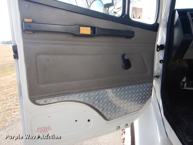 image for item GF9002 2004 Freightliner FL70 fuel truck