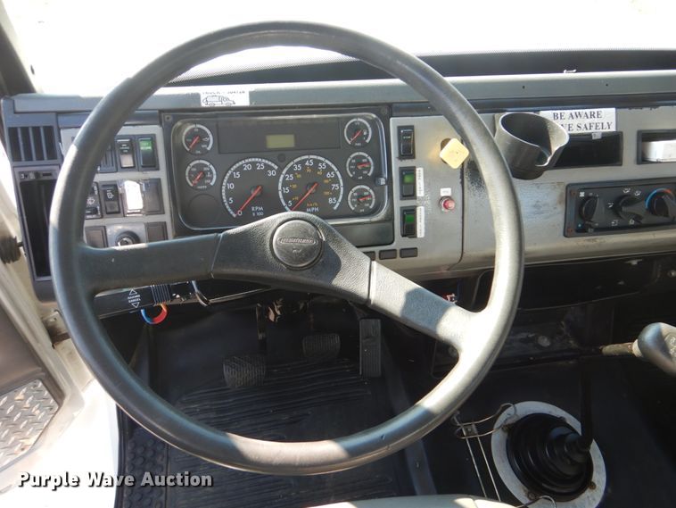 image for item GF9002 2004 Freightliner FL70 fuel truck