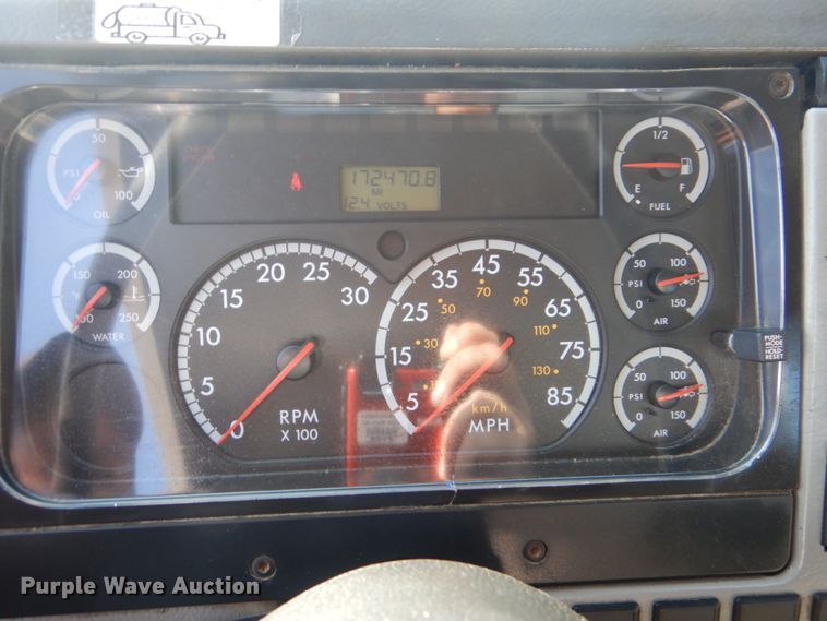 image for item GF9002 2004 Freightliner FL70 fuel truck