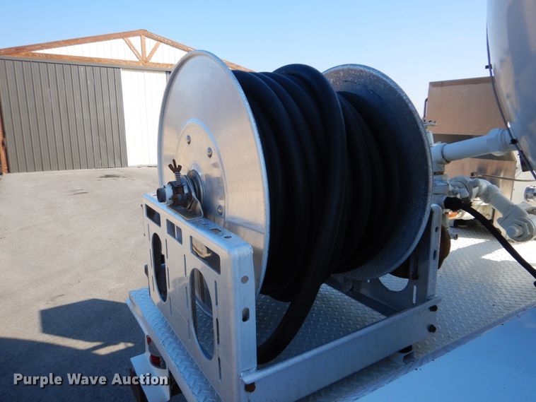 image for item GF9002 2004 Freightliner FL70 fuel truck