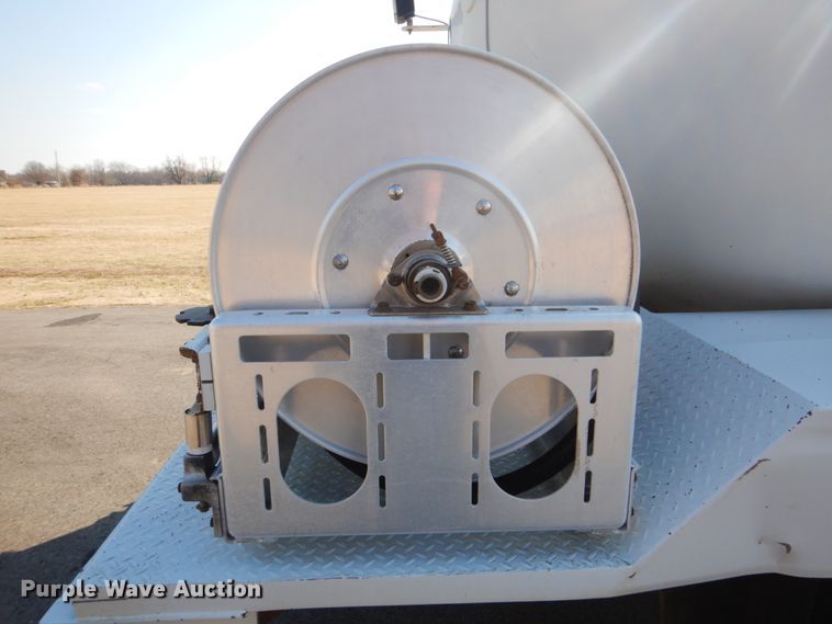 image for item GF9002 2004 Freightliner FL70 fuel truck