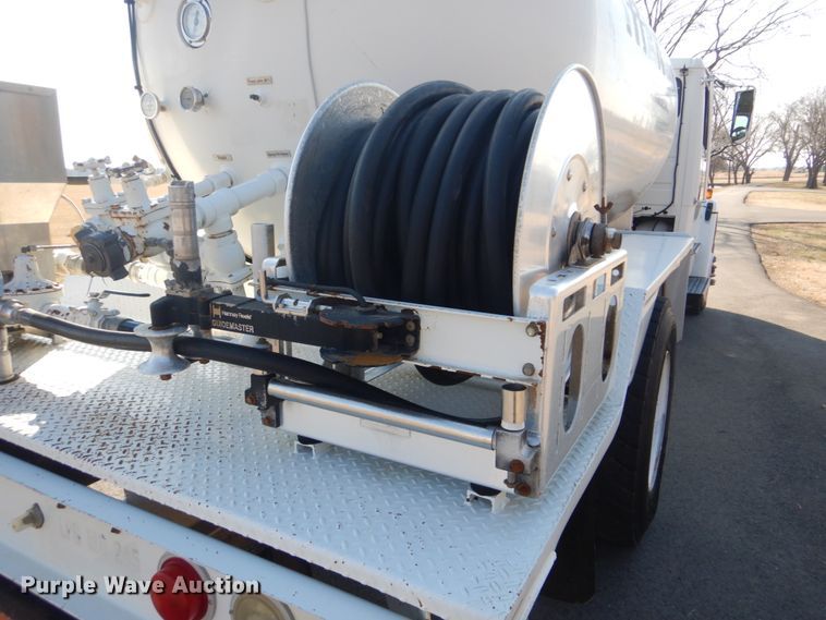 image for item GF9002 2004 Freightliner FL70 fuel truck