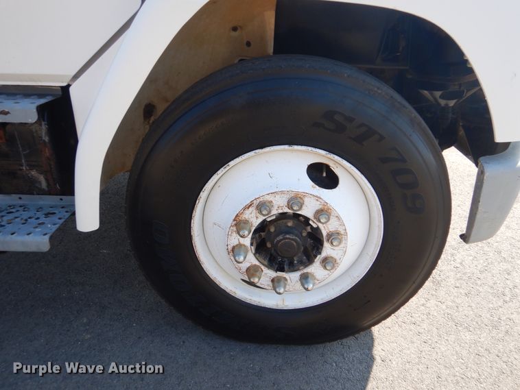 image for item GF9002 2004 Freightliner FL70 fuel truck