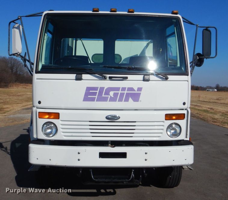 image for item GF9003 2002 Sterling SC8000 street sweeper truck