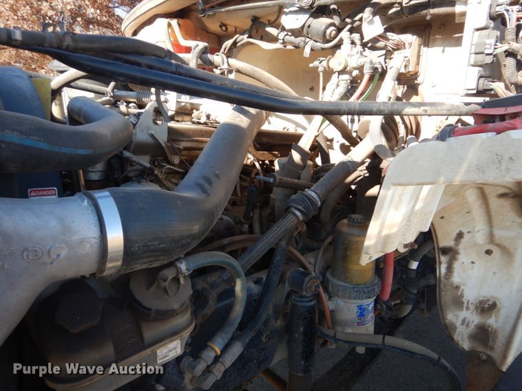 image for item GF9004 2007 Freightliner Business Class M2 flatbed truck