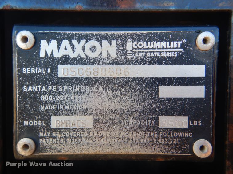 image for item GF9004 2007 Freightliner Business Class M2 flatbed truck